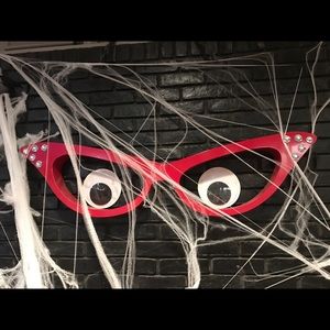 Meet your Posher, Kam